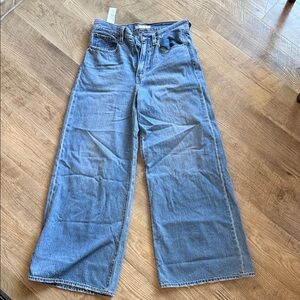 Levi's Classic Light Blue Denim Jeans